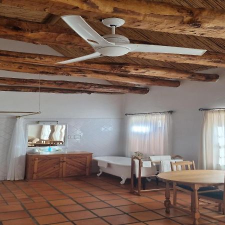 דירות Buffelskloof Red Mountain Ridge Karoo Oasis And Guest Farm מראה חיצוני תמונה