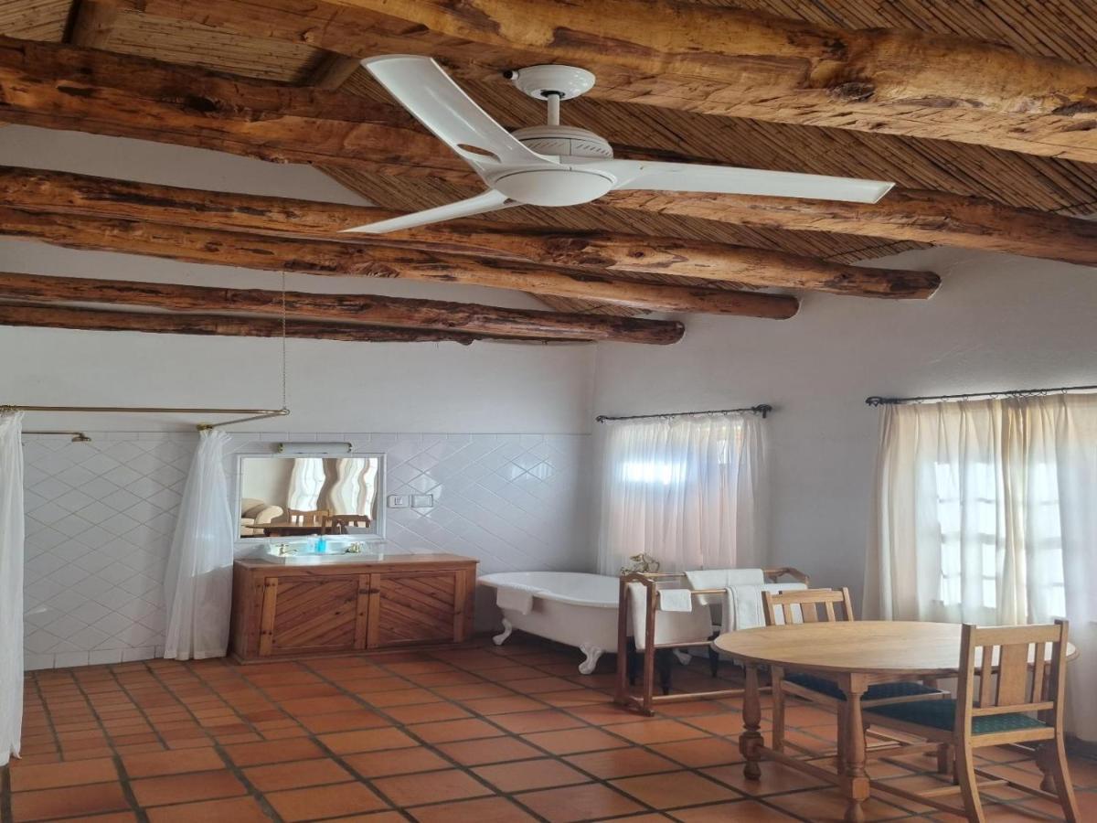דירות Buffelskloof Red Mountain Ridge Karoo Oasis And Guest Farm מראה חיצוני תמונה